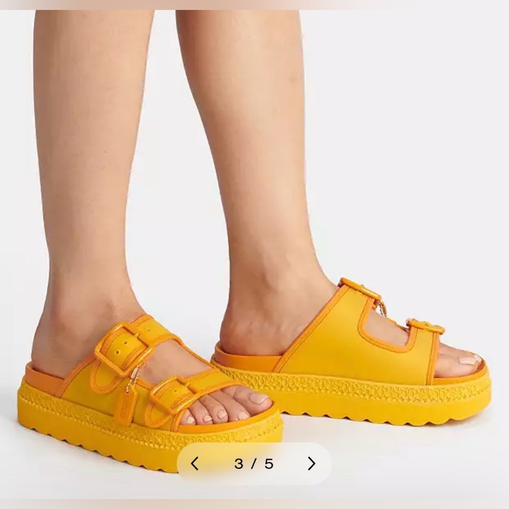 Coach Lucy Sandal